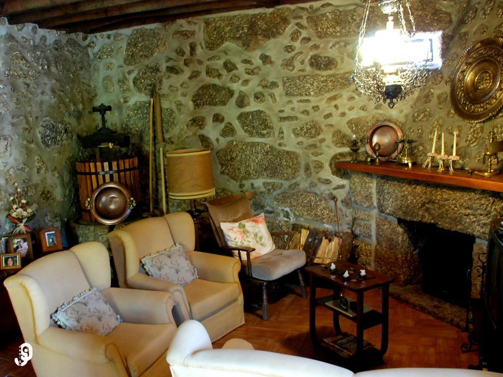Quinta Dos Barbas Guest House Oliveira do Hospital Exterior photo